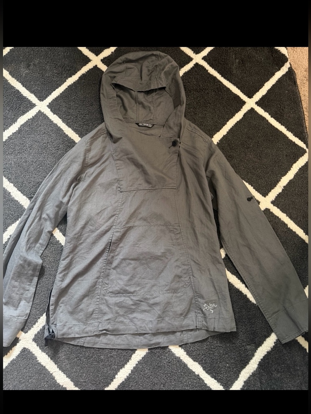 Arc'teryx Dark Gray Hooded Linen Shirt Jacket